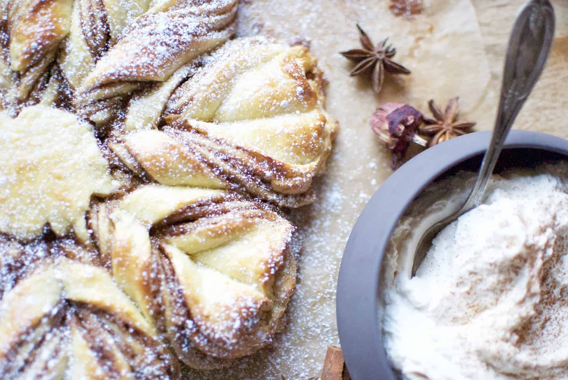 cinnamon star bread with french butter icing - a hint of rosemary