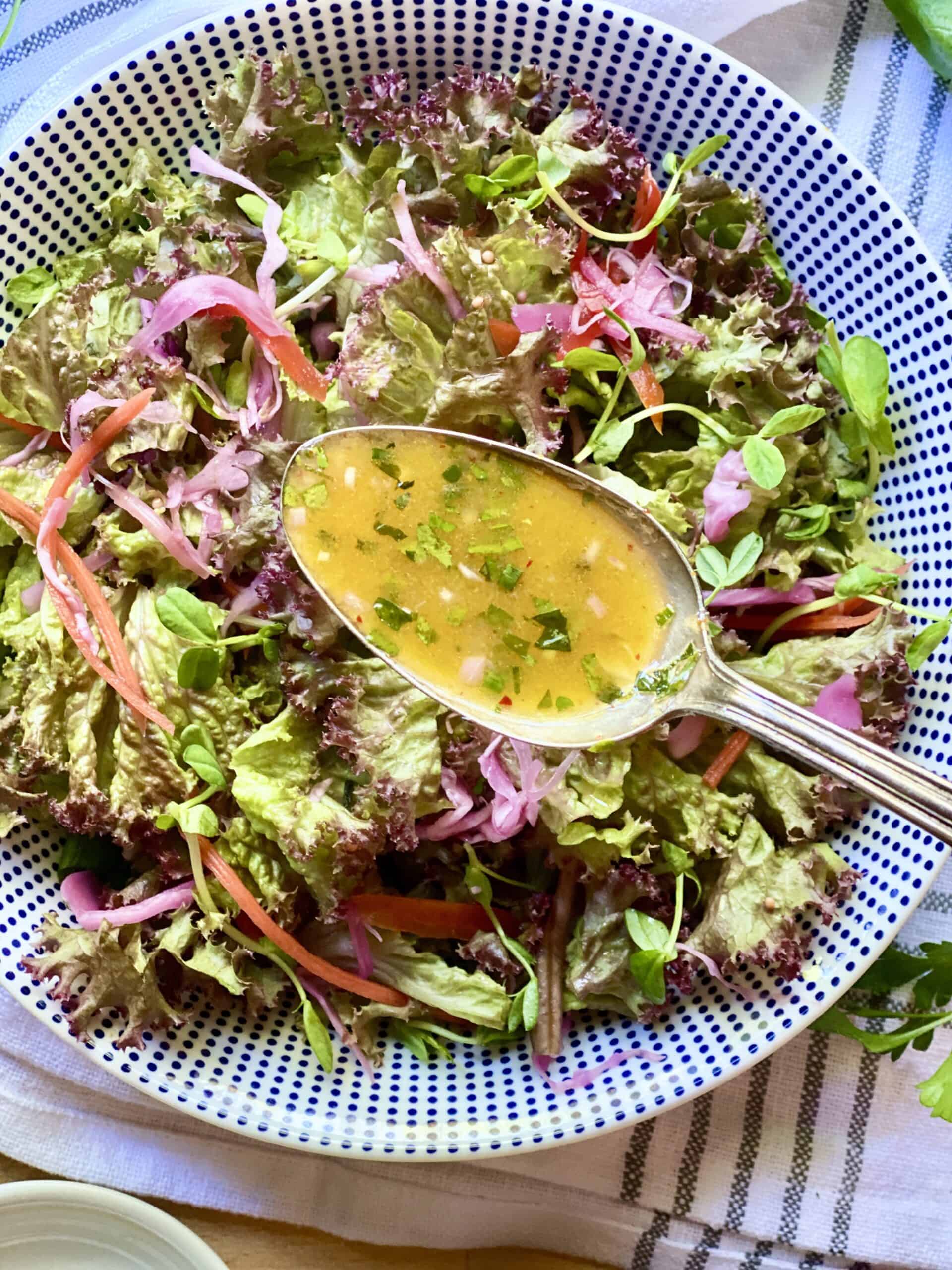 classic french dijon salad dressing Classic French Dijon Vinaigrette